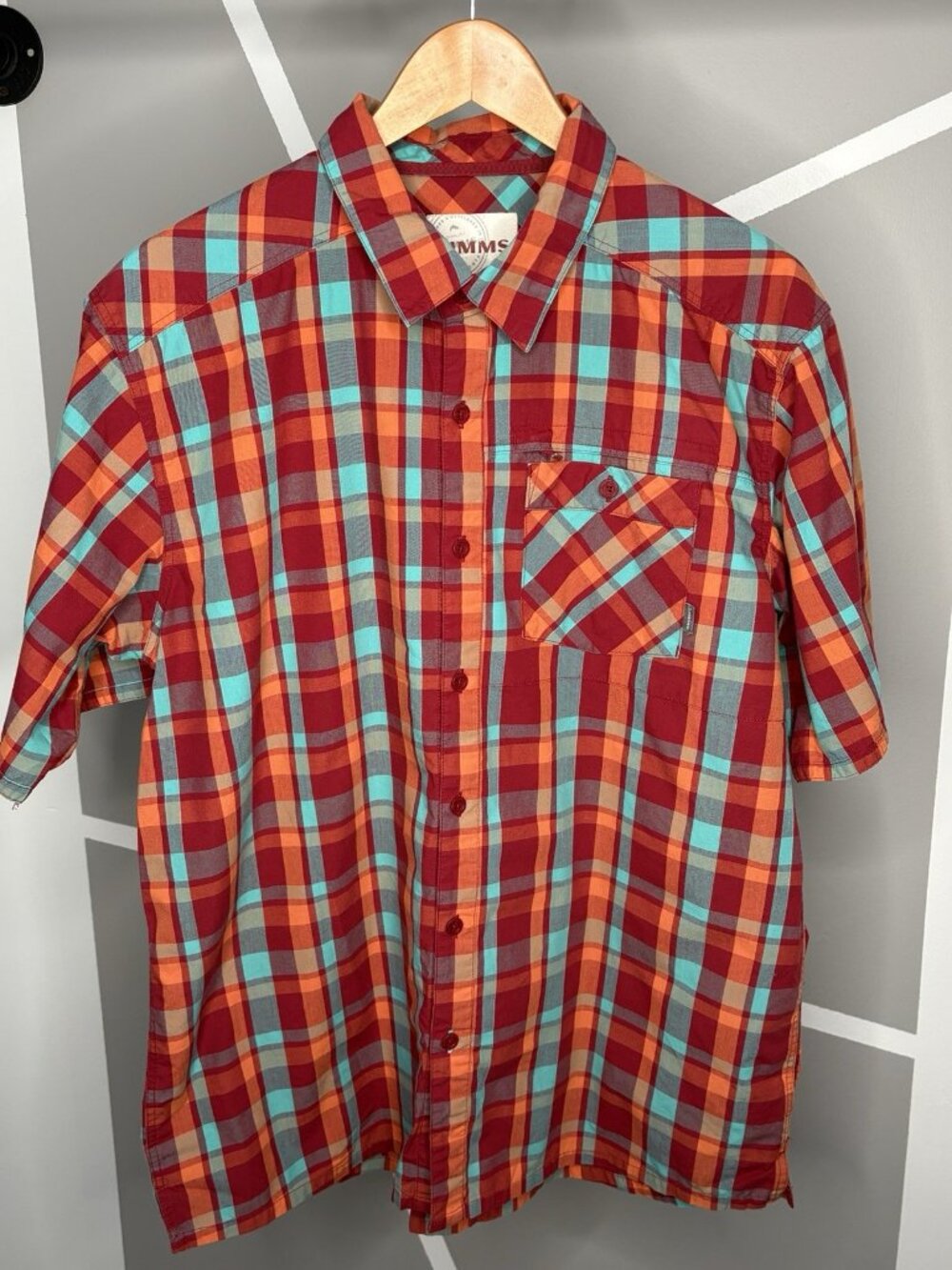 Simms Button Up Orange Plaid Short Sleeve Shirt Men’s XL Fishing Outdoor Pockets